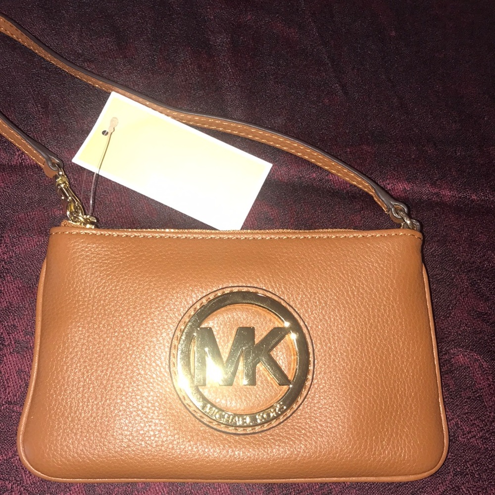 NEW MICHAEL KORS Brown FULTON Wristlet Clutch